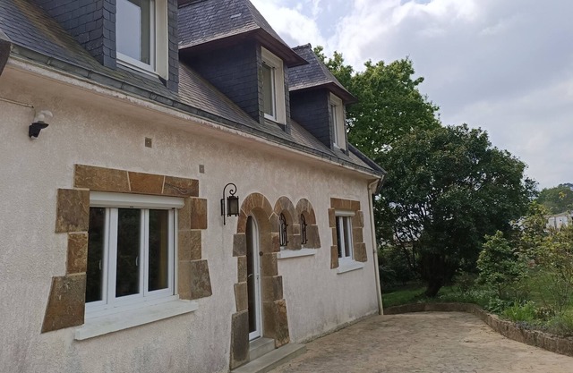 Splendid Neobretonne with sea view
