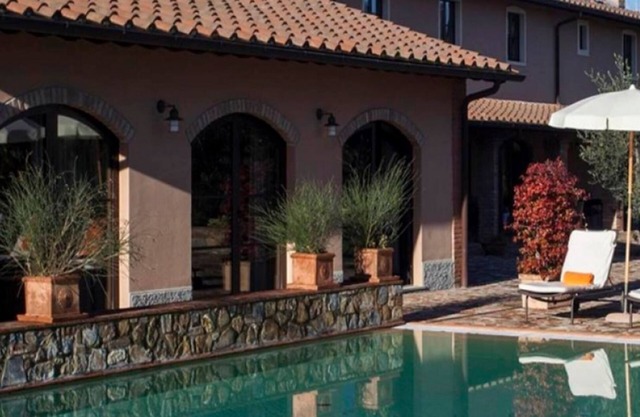 Splendid Villa ideal for groups up to 22 guests