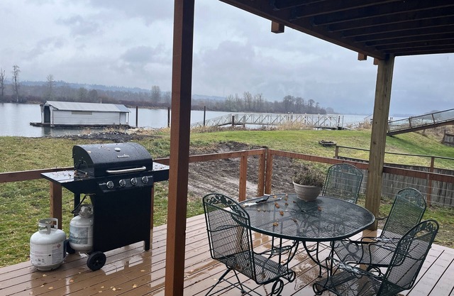 Sportsman Lookout - Columbia Riverfront/Dock