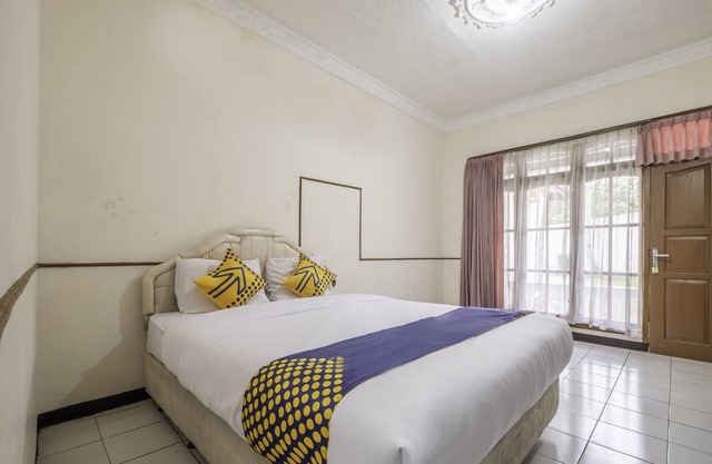 SPOT ON 2341 Hotel Padjajaran 2