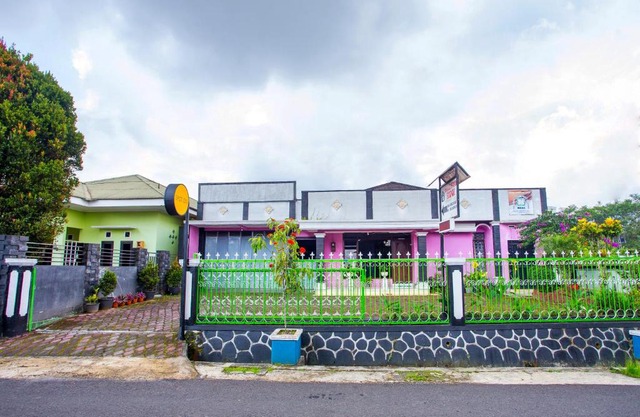 SPOT ON 2719 Homestay Rizqi Syariah