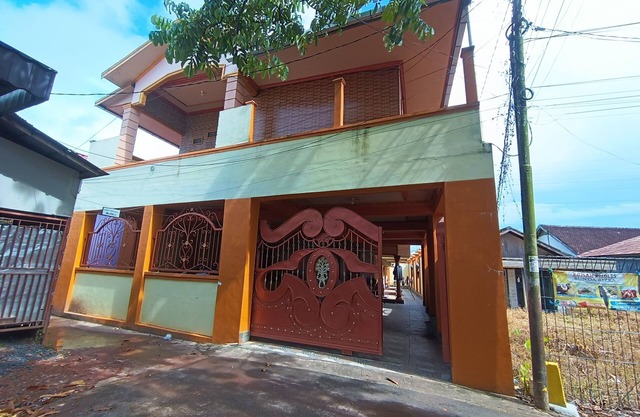 SPOT ON 92458 Azeela Kost Syariah