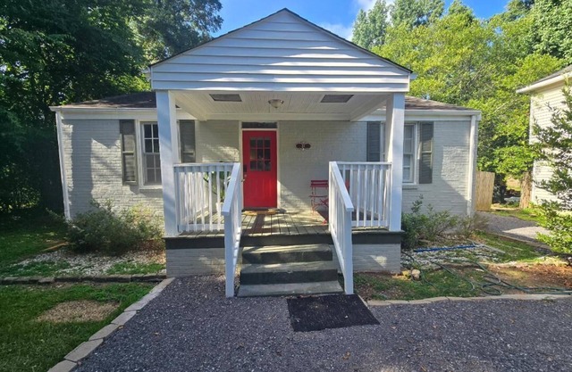 Springbrook 4-bedroom house with 3 bathrooms.