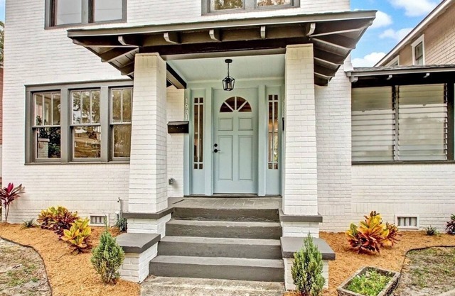 Springfield Charmer Clean, Spacious, with WI-FI Close to all!