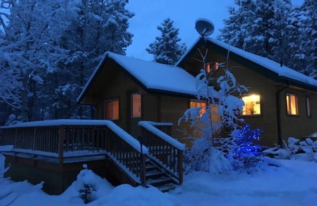 Springhills Cabin at Hot Springsn
