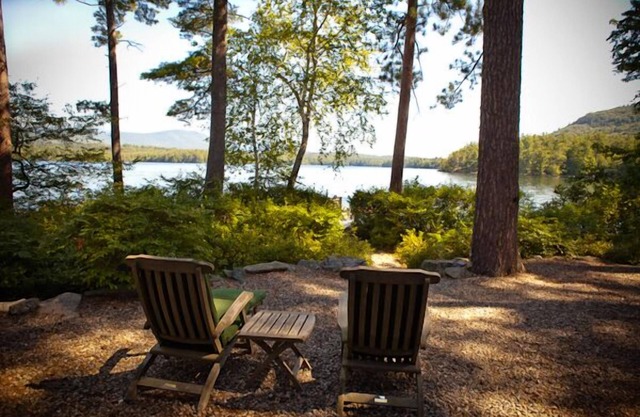 Squam Lake, Spectacular Mountain Views, Perfect Vacation Retreat.