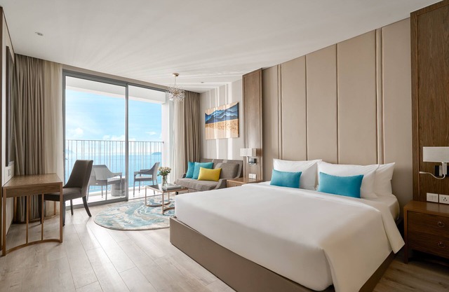 Square Apartment seaview with VietNam's highest rooftop pool and sky bar