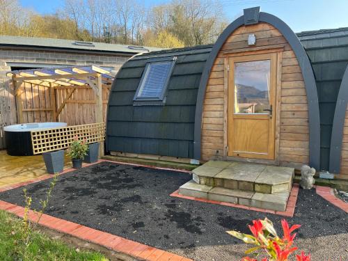 Squirrel Glamping Pod School House Farm