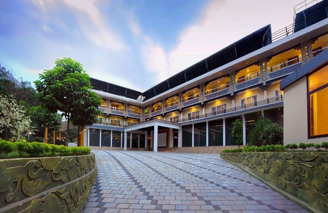 Sr Palaceinn