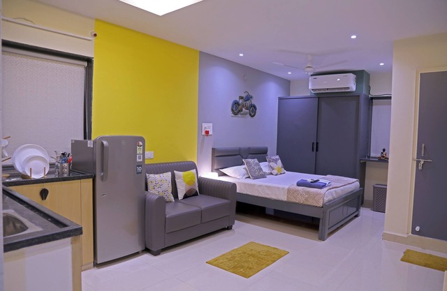 Srinivasam Studio Flat