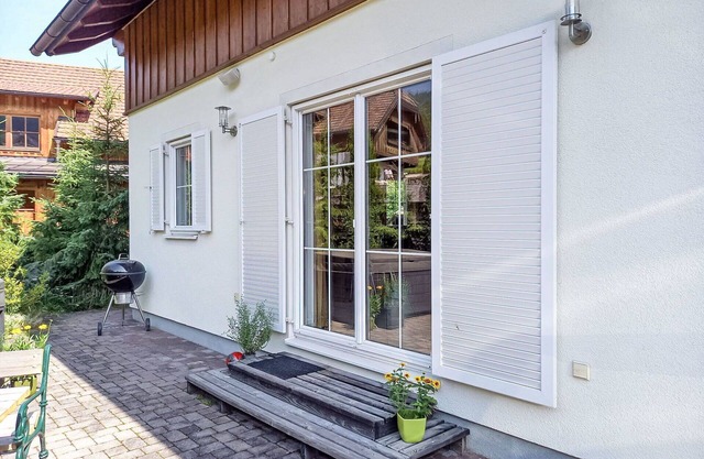 Stunning private villa for 6 people with hot tub, WIFI, TV, terrace and parking