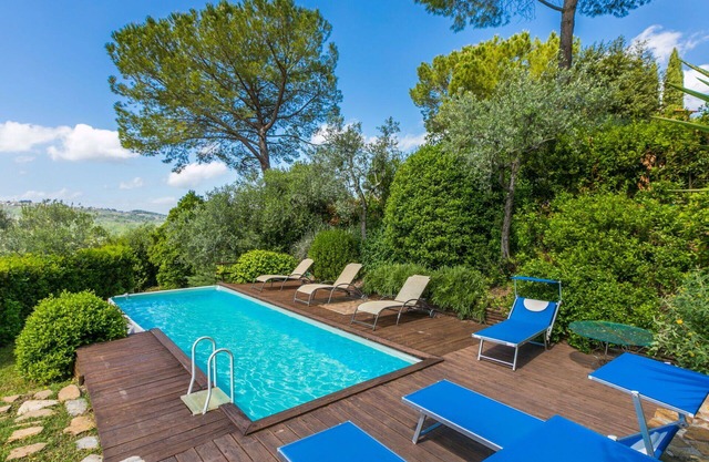 Stunning private villa with A/C, private pool, WIFI, TV, patio, panoramic view and parking