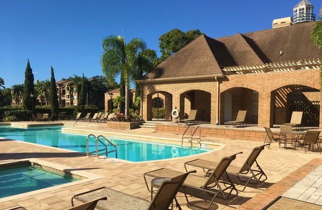 St. Pete/Tampa 1 Bed/1Bath Condo/suite
