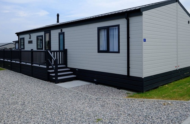 ST PETROCS 17, family friendly, luxury holiday cottage in Padstow