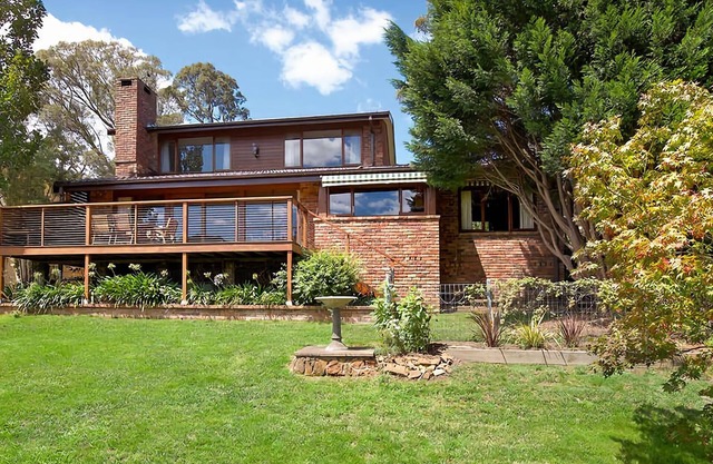 Stableford Lodge | Overlooking Golf Course | open fireplace