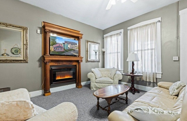Stadium Villas- 3 Bedroom/2 Bath. Walk to it All!