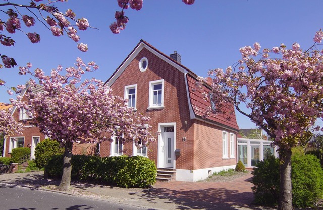 Stadtvilla Norden-exclusive vacation home with conservatory