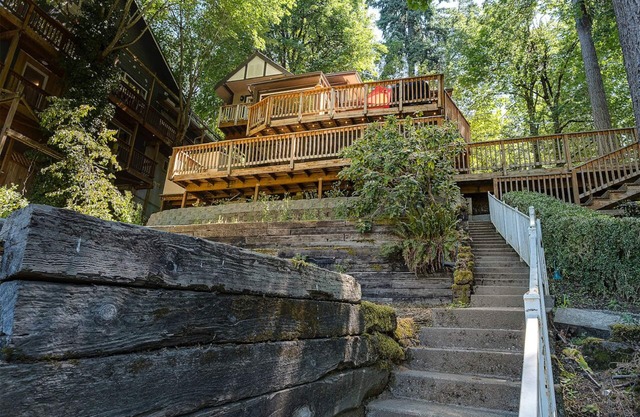Stafford River House