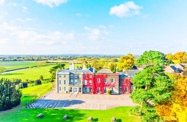 Staffordshire's Picturesque Condo Resort