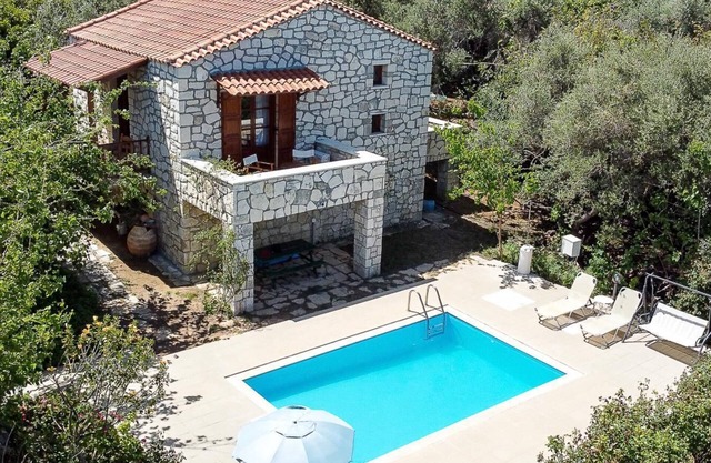 Stafro Filitsa Watch video? Enter on YouTube: Stafro Filitsa Crete "House for 4 people with pool, wifi and A/C is located in an olive grove with 2 other villas.