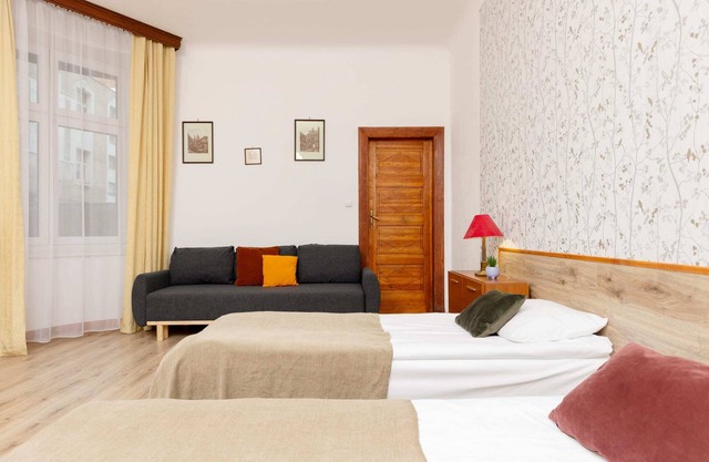 Stalowa 9 | Beige Apartment | 6 People | Warsaw
