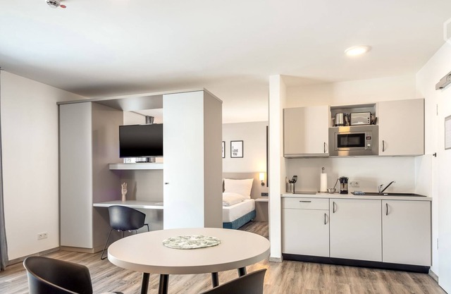 Standard Apartment - Living28