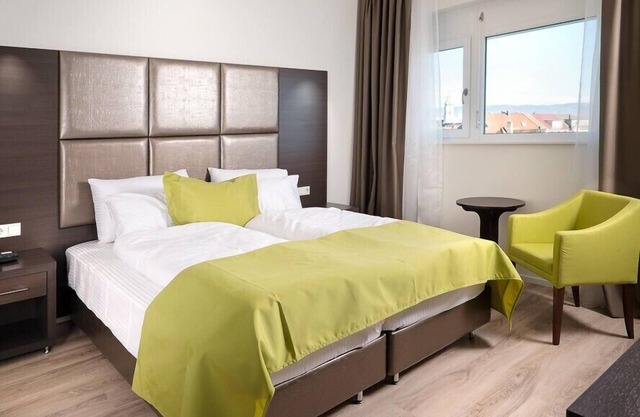 Standard double room with shower and WC