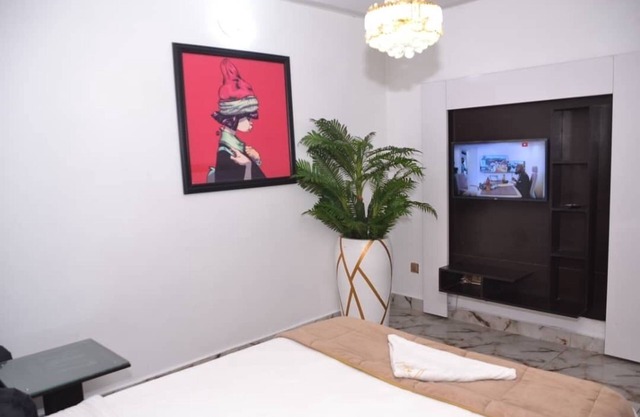 Standard Luxury Room - Sleeps2 - Pool - PetAllowed