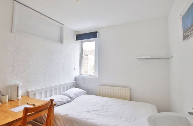 Standard Single Room with Shared Bathroom