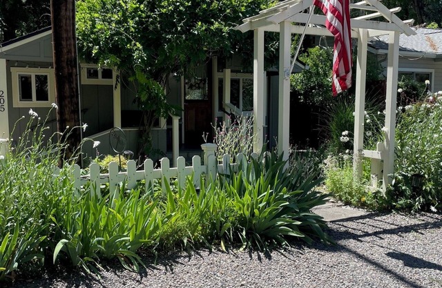 Standish Cottage is Creekside