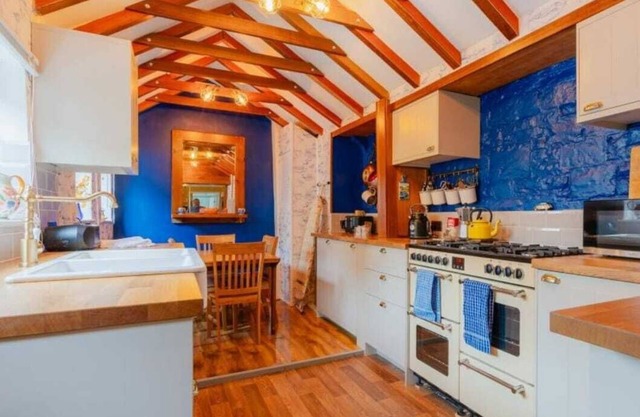 Station Bungalow - An Enthusiasts Retreat