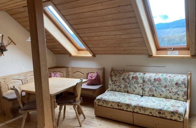 Staufenblick, 38m², Sat-tv, Balkon, Max. 2 Personen