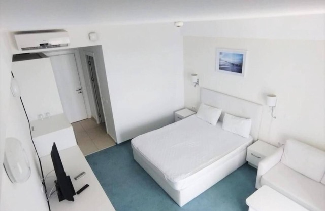 Stay at Black Sea, Olimp Romania