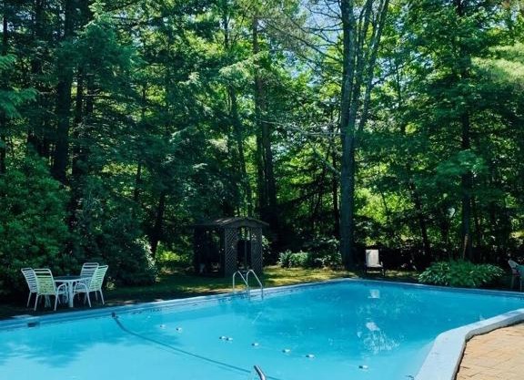 Stay Berkshires
