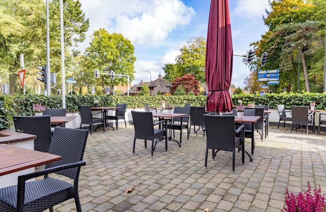 Stay Close to Theater Orpheus with Free Parking and Access to Nature Trails
