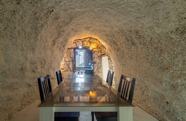 Stay in cave with sea view for 2 people