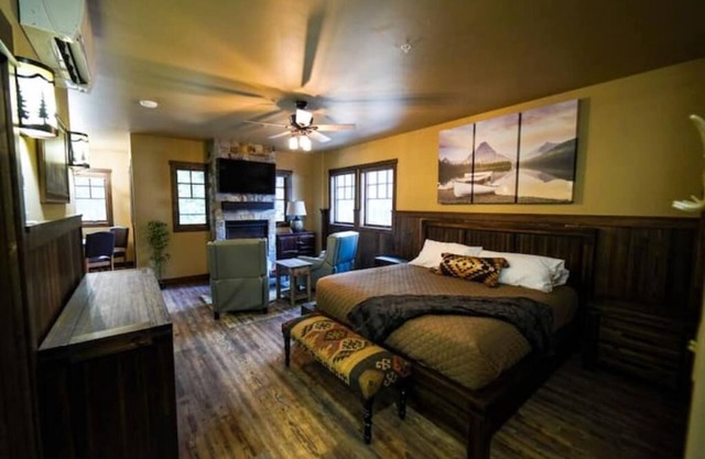 Stay in Glacier National Park @ Apgar Lookout, Suite 1 & 2