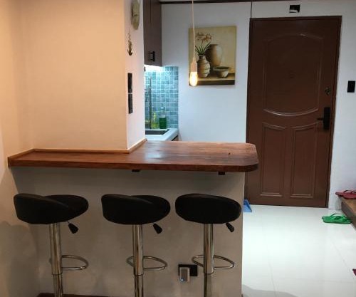 Stay in Manila, Cambridge Village