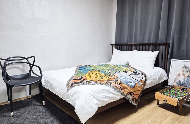 STAY IN NORTH SEOUL) 2nd floor of a detached house with a terrace