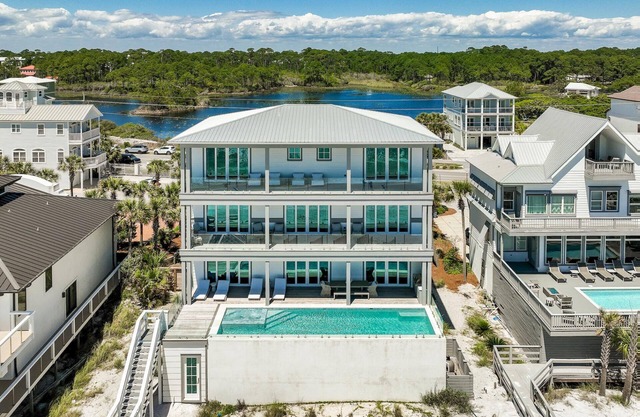 Stay on 30A: Barefoot Bliss, Beach Front!