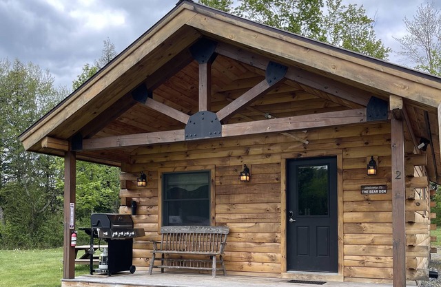Stay on Kingdom Trails in a one bedroom cabin!