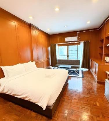 Stay On Sukhumvit Soi 11 - สเตย์ออน สุขุมวิท 11