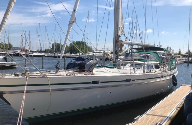 Stay only or set sail - have more fun with friends and family - Wintersailing to the Dutch islands