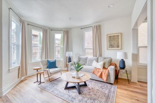 Stay Portland - Renovated Historic Nob Hill Home - 94 WalkScore