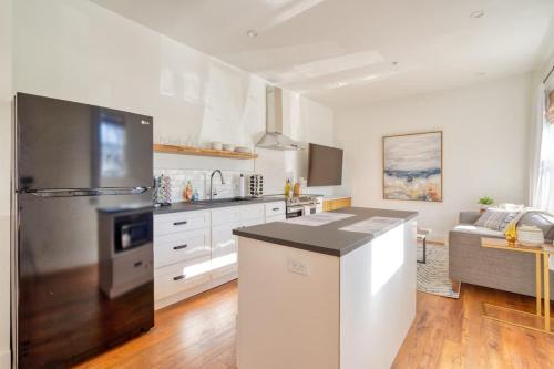 Stay Portland - The Charmante Suite- Breweries & Boutiques