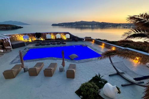 Stay Waterfront - Stunning 5-Bedroom Villa Annita with Incredible Views