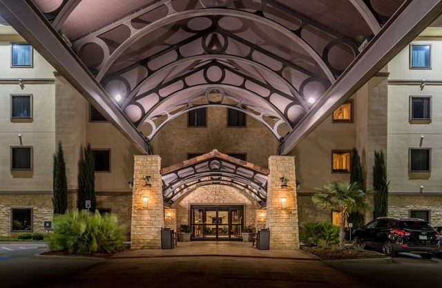 Staybridge Suites DFW Airport North by IHG