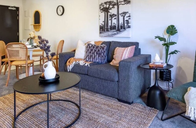 Staycation 2 bed 1 bath Papanui