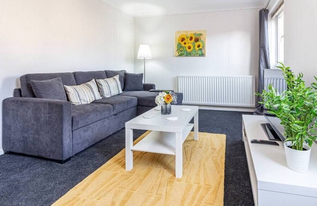 StayUK Homes, Spacious Cosy Family Home, Fast WiFi