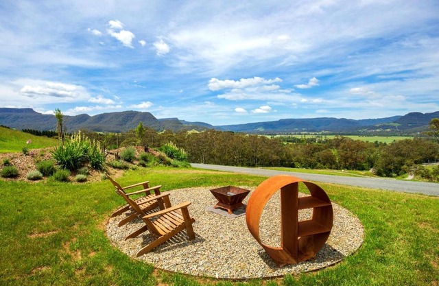 Stella at Kangaroo Valley - Amazing Views - Fire Pit